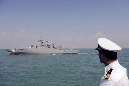 США сообщили о затоплении эсминца иранских ВВС
