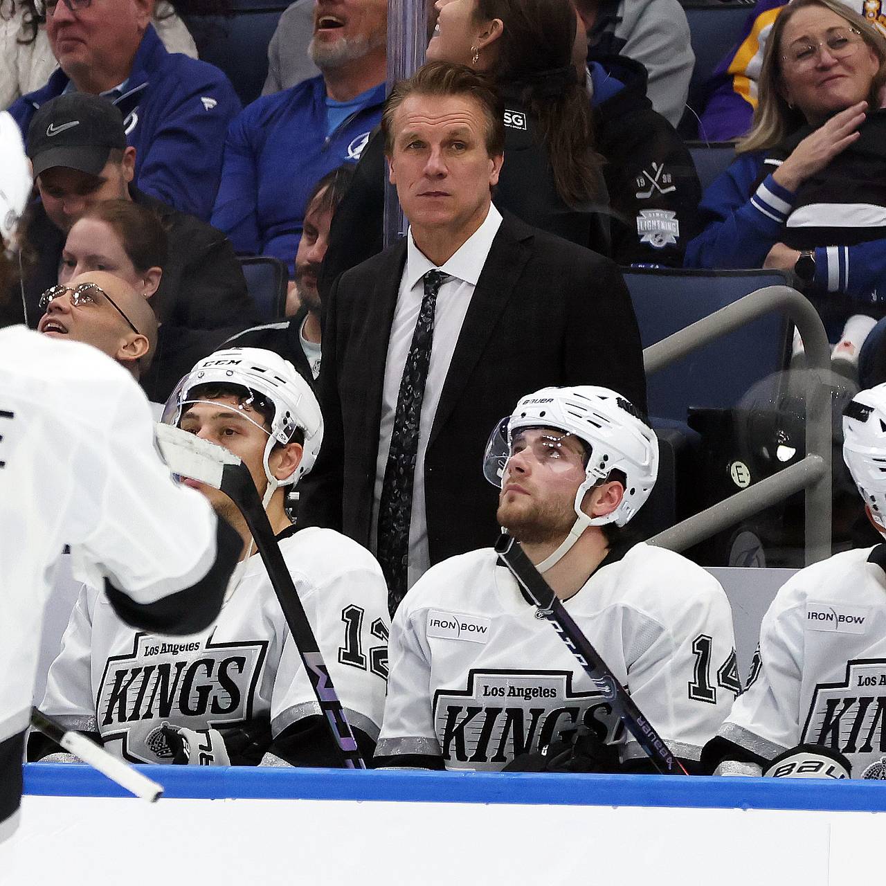 Клуб НХЛ Панарина уволил главного тренера