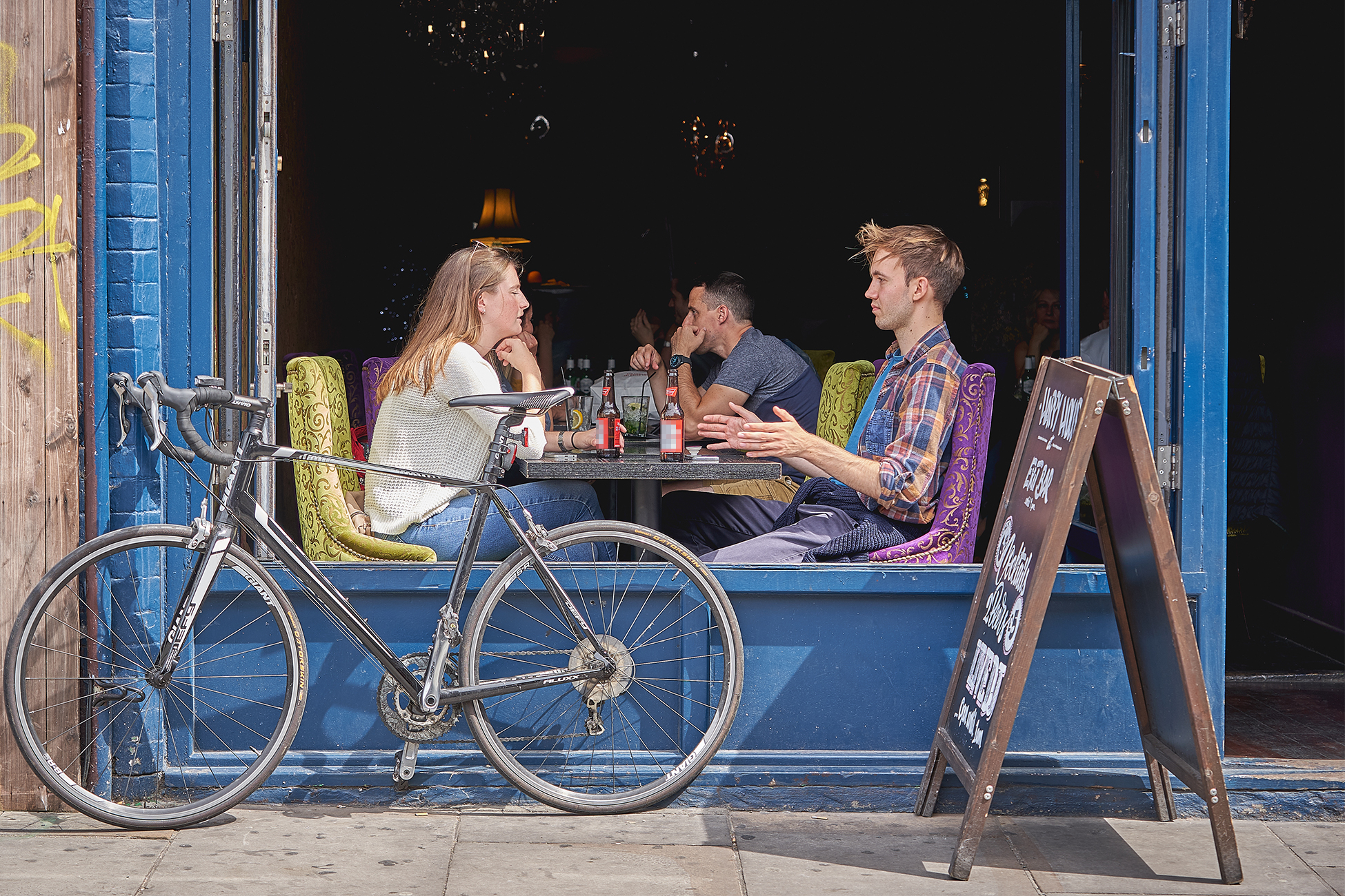 Мужчина&nbsp; пролетел полмира и был шокирован признанием своей девушки