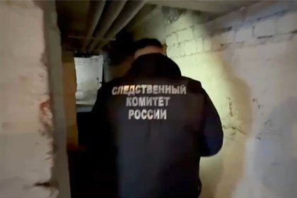 Мать с дочерью пострадали от необычного кирпича в подвале своего дома