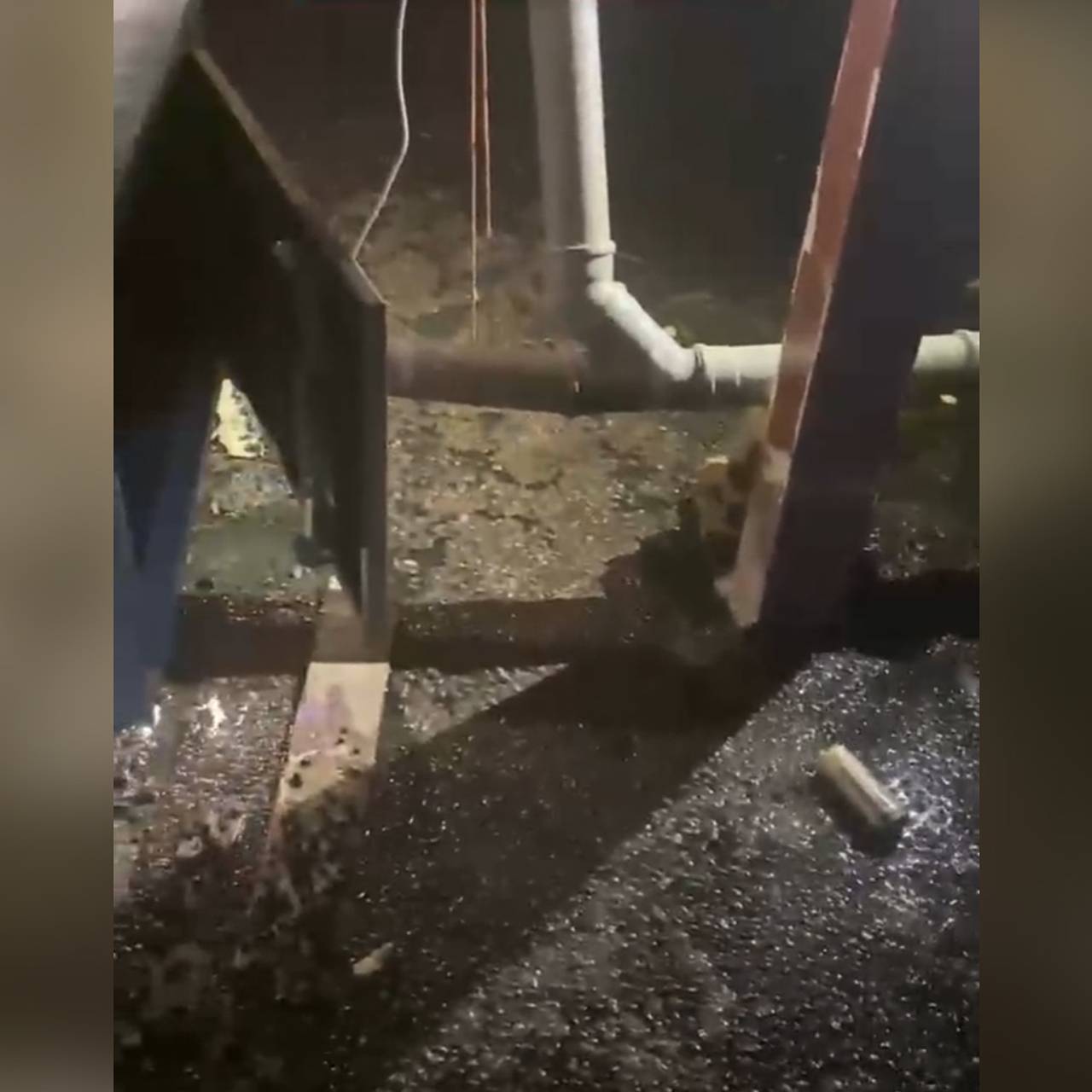 В подмосковных Люберцах пожаловались на вонь