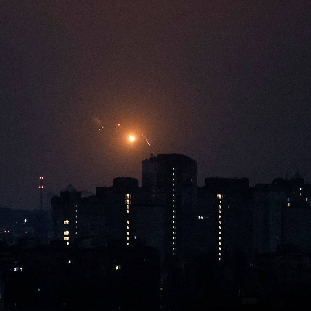 Над Киевом раздались мощные взрывы