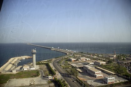 Соединяющий Бахрейн и Саудовскую Аравию мост атаковали дроном