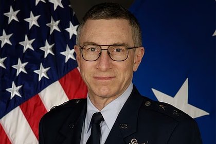 Связанный с теориями об инопланетянах генерал ВВС США бесследно исчез