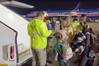 Спецборт МЧС прибыл в Азербайджан для эвакуации граждан России