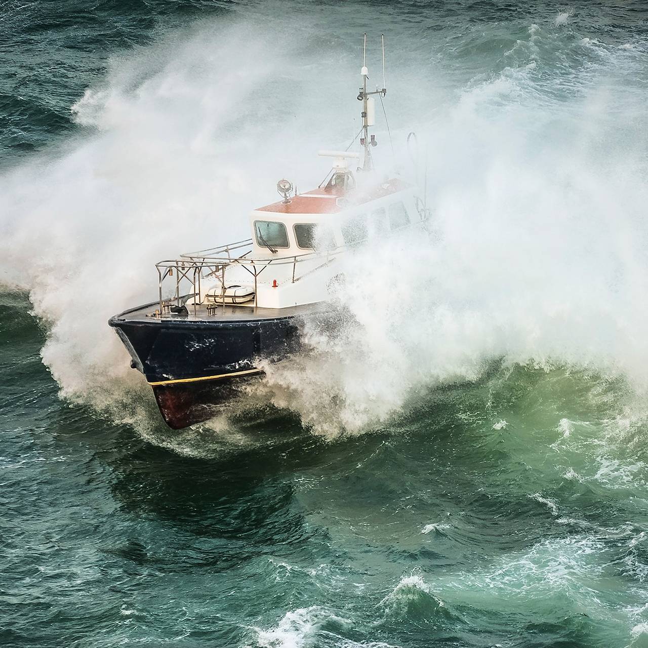 Стали известны подробности смерти в океане звезды &laquo;Смертельного улова&raquo;