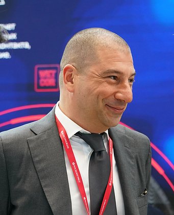 Армен Саркисян 