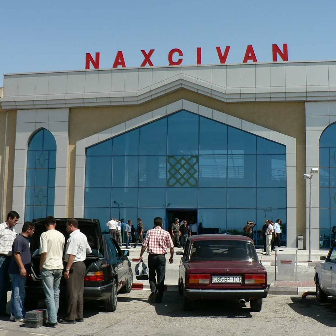 Иранский дрон упал в аэропорту Азербайджана