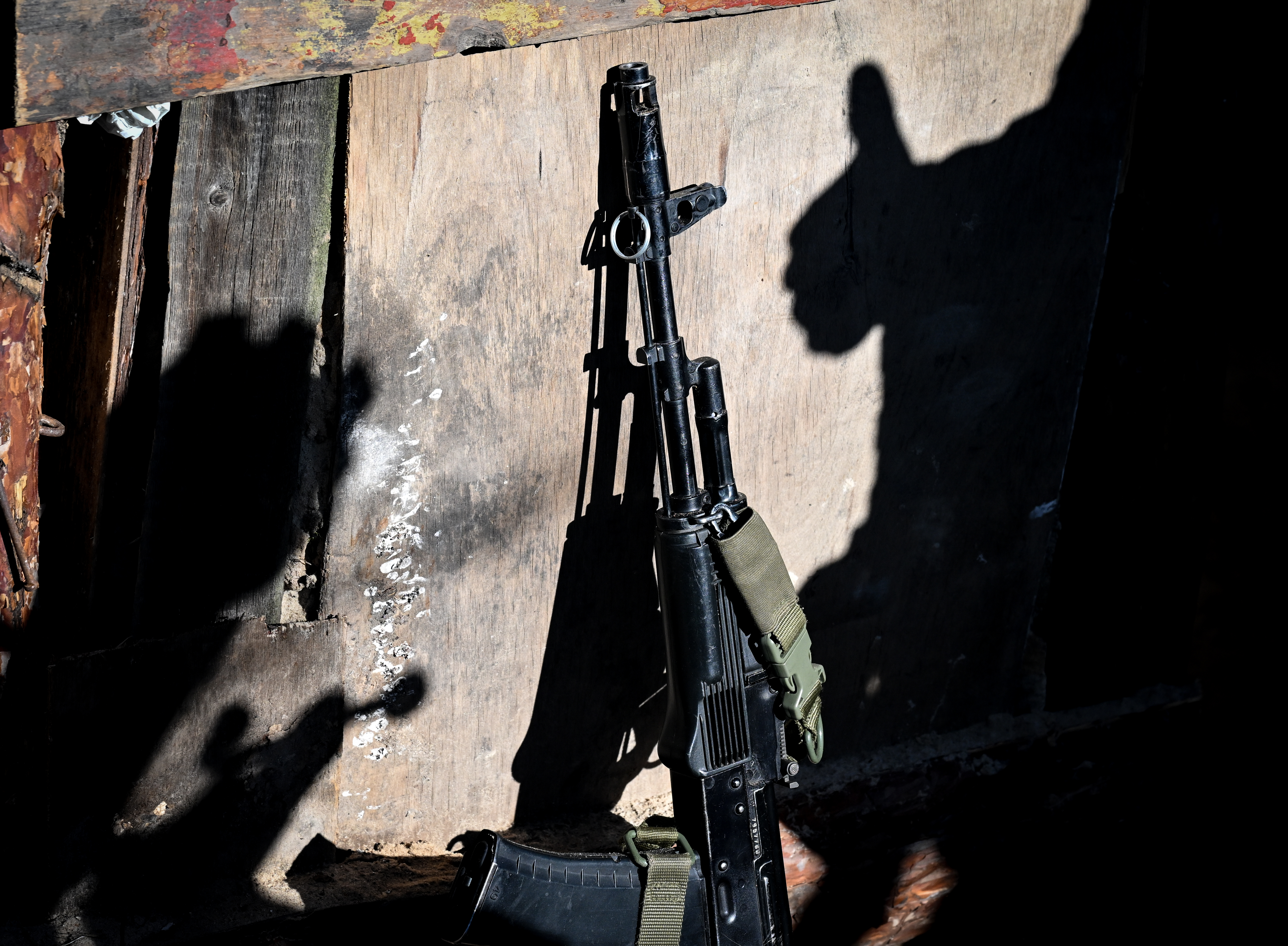 «Мы&nbsp; столкнулись с мятежом». Россия пресекла госпереворот в африканской стране. Там до сих пор звучит эхо «Вагнера»