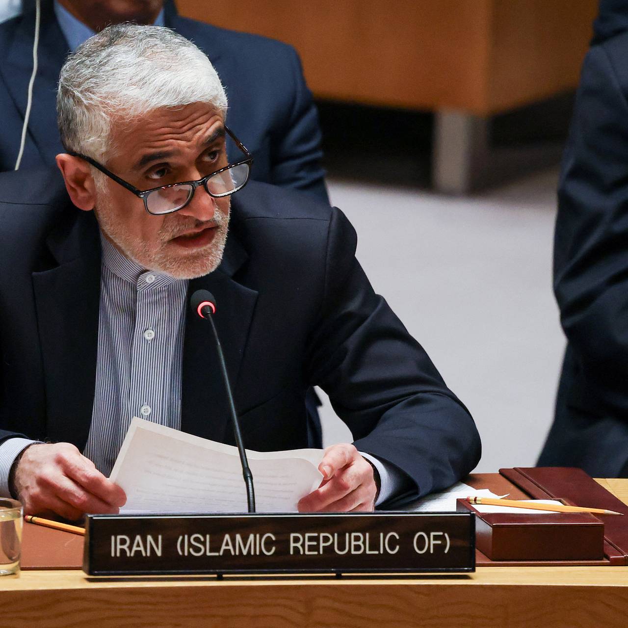 Иран назвал число погибших в ходе атак США и Израиля мирных жителей