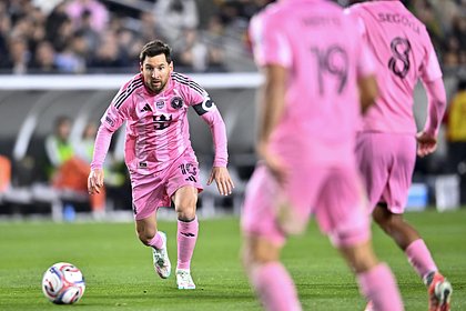 Стала известна зарплата Месси в США