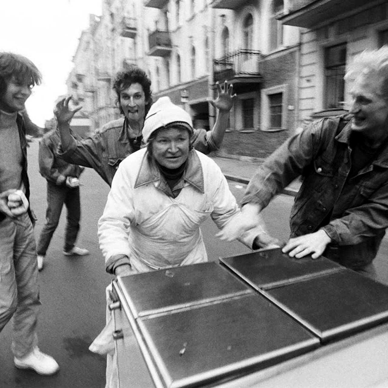 Опубликован архив уникальных кадров звезд советского рока