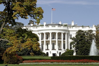 У резиденции Трампа начался митинг против операции США в Иране