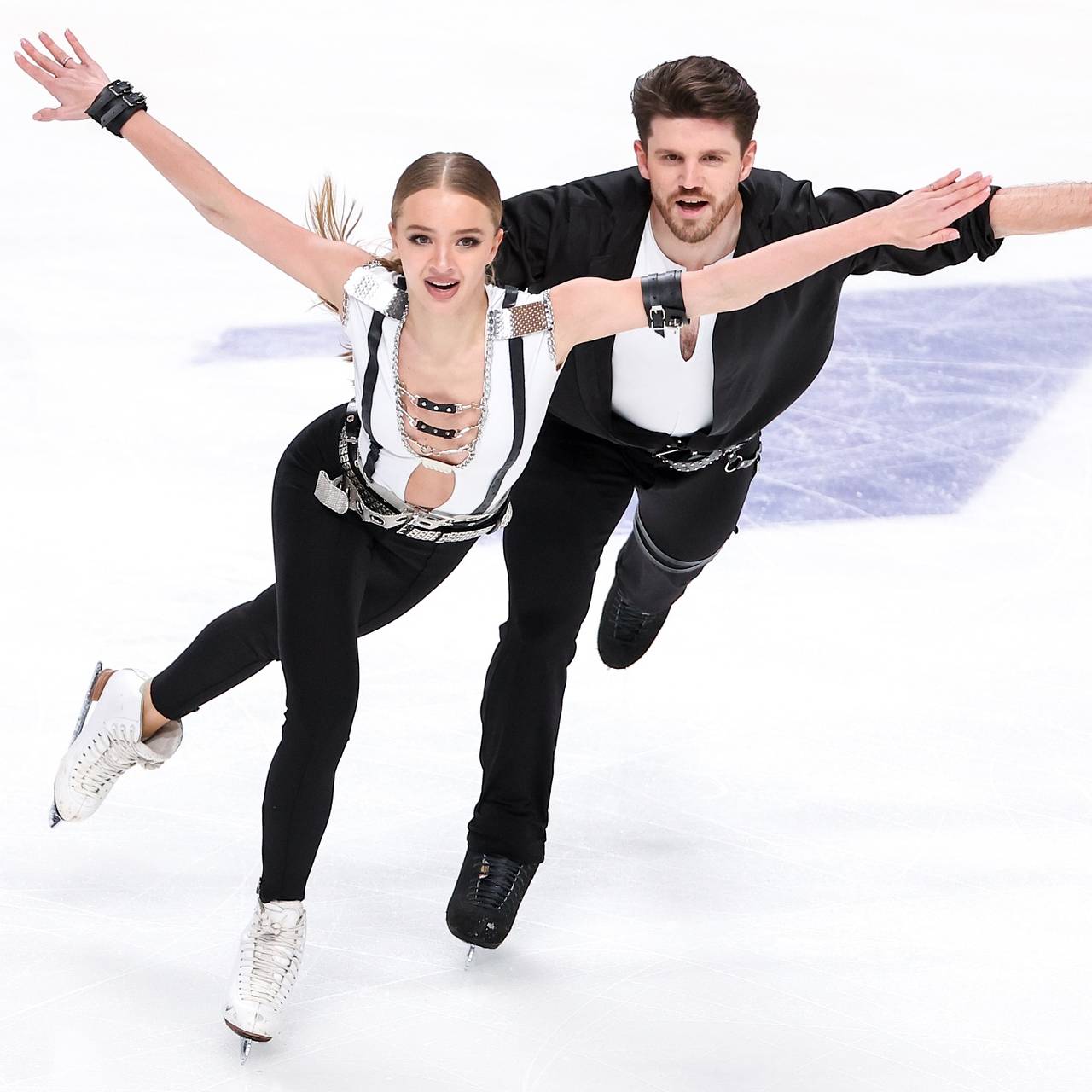 Стал известен лучший танцевальный дуэт в финале Гран-при России по фигурному катанию