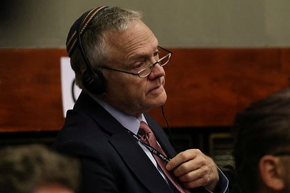 Посол США выступил с угрозами к лидеру польской партии