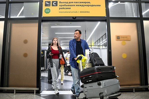 Потери авиакомпаний РФ от эвакуации россиян с Ближнего Востока оценили в 1 млрд рублей