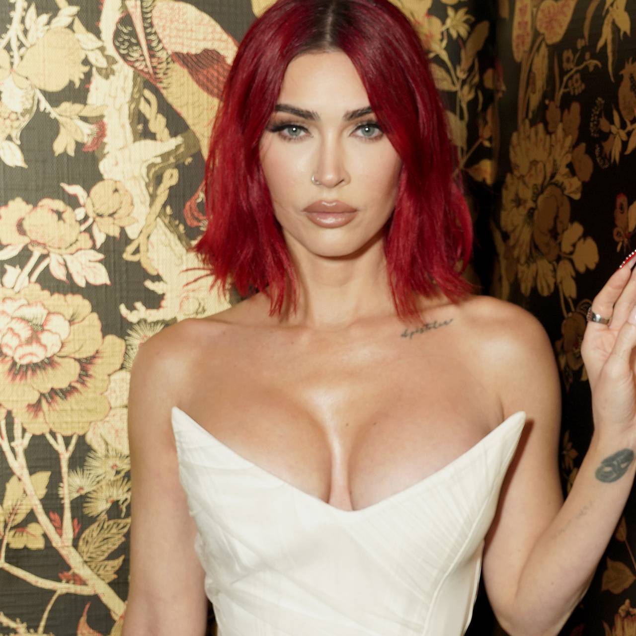 Пластический хирург высказался об изменившейся фигуре Меган Фокс