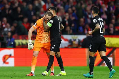 &laquo;Тоттенхэм&raquo; заменил вратаря на 17-й минуте матча ЛЧ после двух результативных ошибок