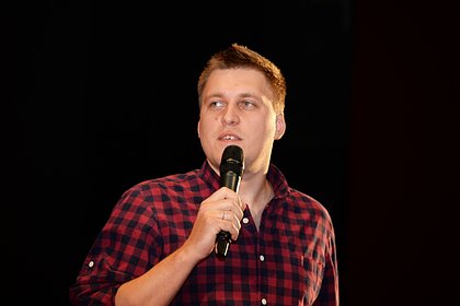 Уехавший в США российский комик высказался об американском гражданстве