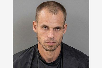 Заключенный сбежал из-под надзора ради секса в биотуалете