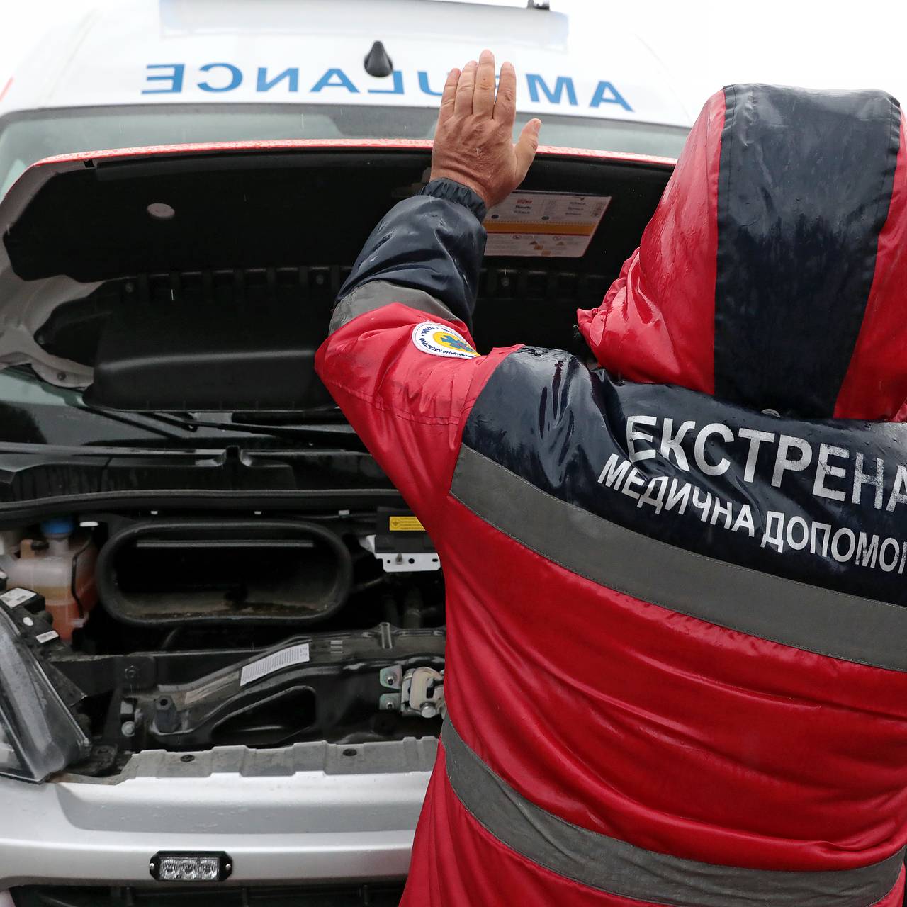 Стало известно о массовом вывозе убитых после удара по пансионату под Николаевом
