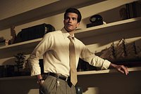 Сериал «История любви» рассказывает о безумном романе Кеннеди-младшего и светской львицы. Это самое скандальное зрелище года