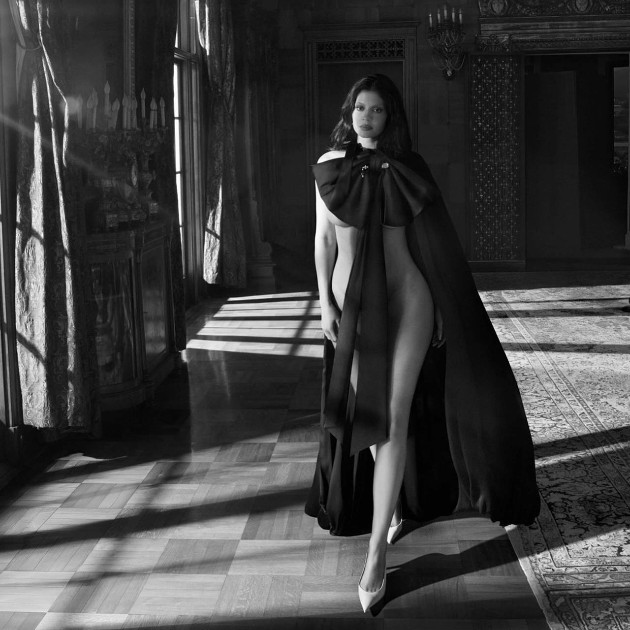 Кайли Дженнер снялась без трусов для Vanity Fair в преддверии &laquo;Оскара&raquo;