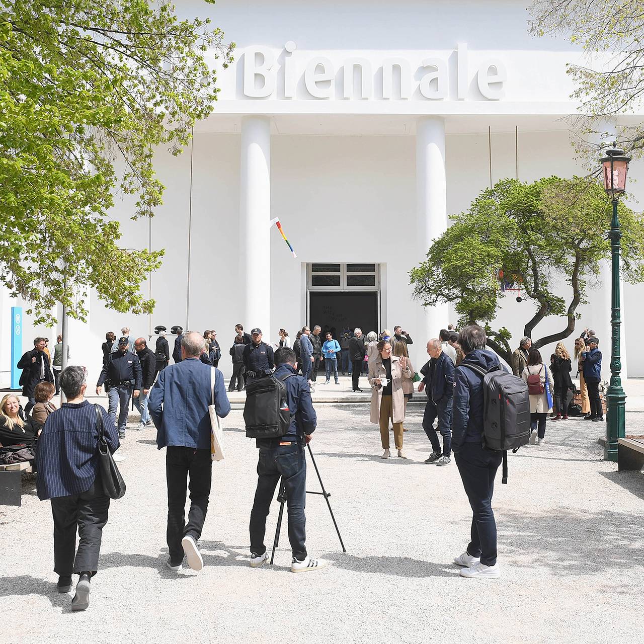 Венецианской биеннале пригрозили санкциями из-за России