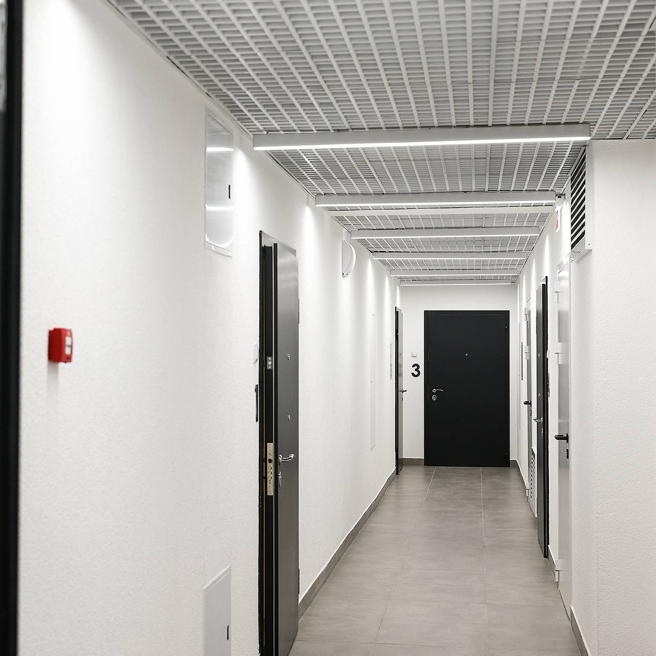 Назван способ законно хранить вещи на лестничной клетке