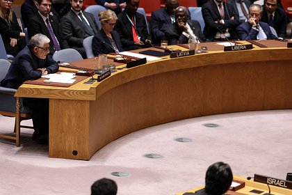 Совбез ООН принял резолюцию с призывом к Ирану прекратить атаки на третьи страны