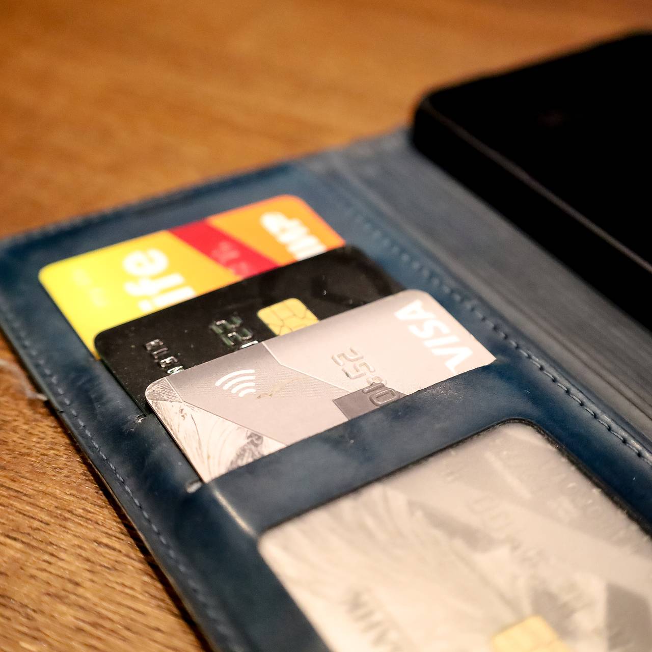 Российские банки начнут проверять лимит карт у клиентов