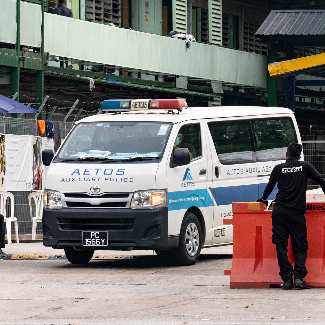 Школьный учитель два года тайно снимал видео под юбками у коллег