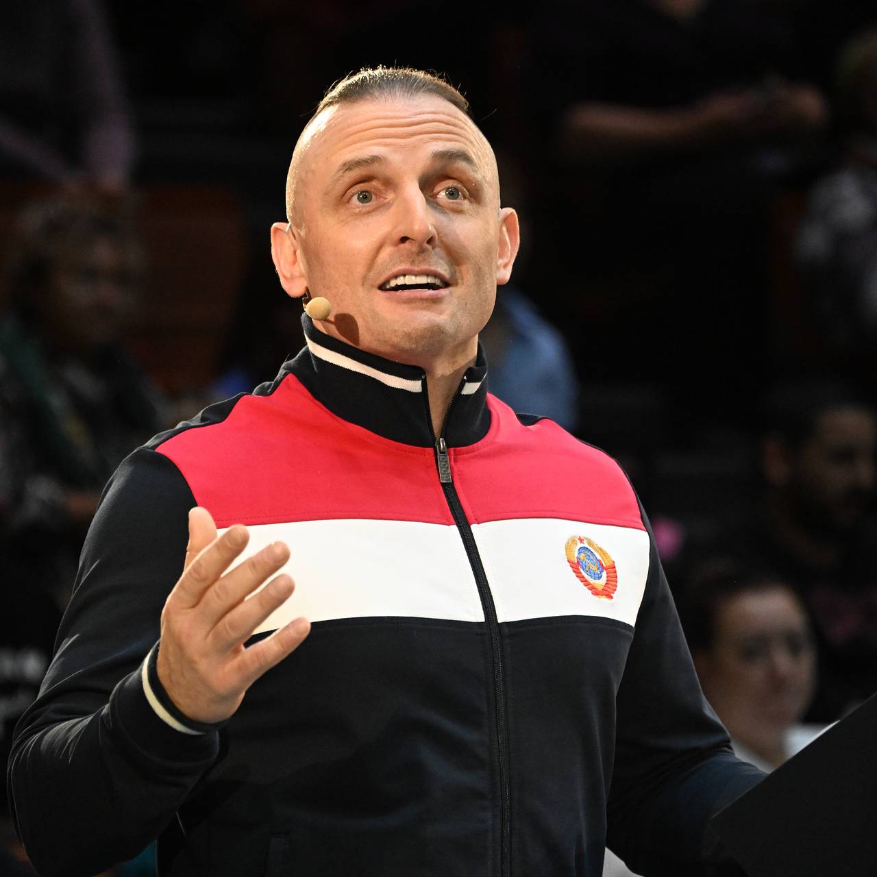 Аскольд Запашный едва не лишился зубов за три миллиона рублей