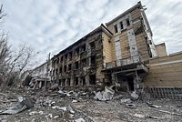 «Нет большего позора» Что известно об атаках ВСУ на больницы в ДНР и почему на Западе обсуждают только удар по школе в Иране?