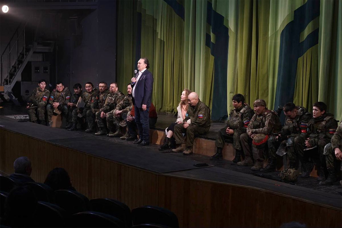 После показа спектакля «СВОя война»