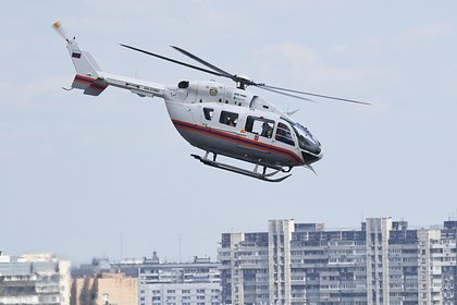 За пострадавшим в аварии с экскурсионным автобусом в российском регионе прилетел вертолет