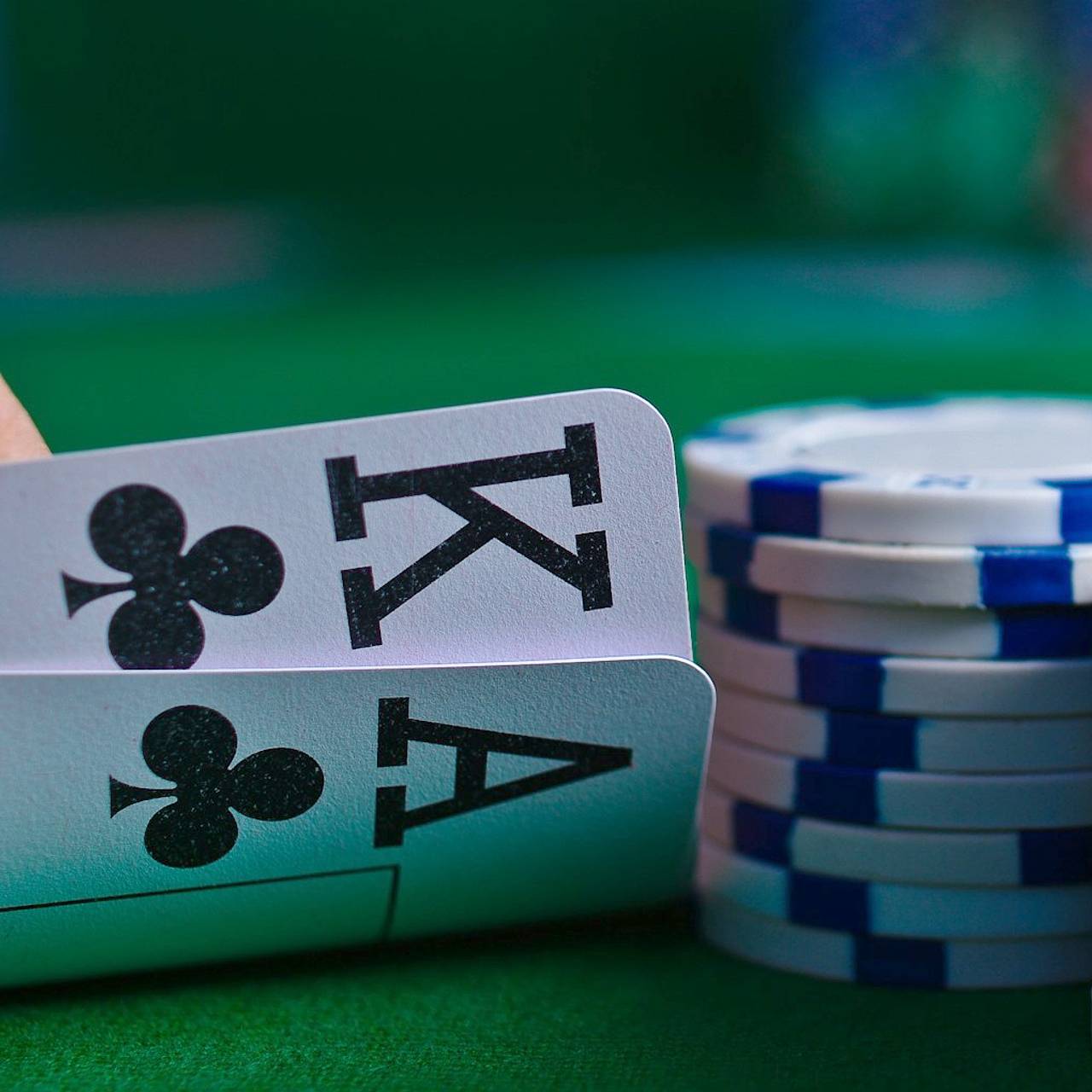 Тренер детской команды проиграл собранные на турнир деньги в казино