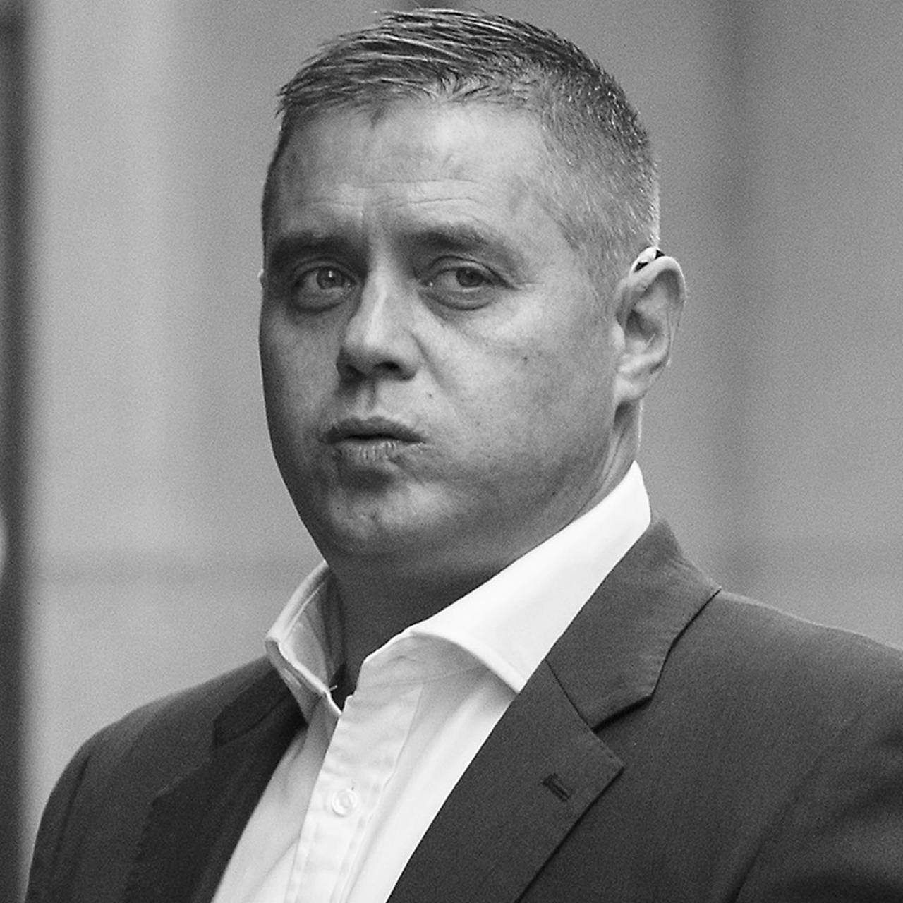 Осужденный за изнасилование подростков британский актер умер в тюрьме