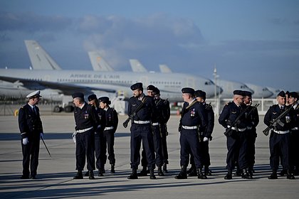 Во Франции высказались об отправке военных на Ближний Восток