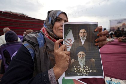 В США раскрыли опасения Али Хаменеи относительно прихода к власти его сына