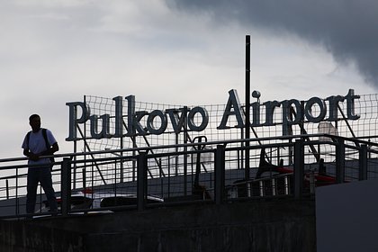 Самолет с россиянами на борту приготовился к аварийной посадке в Пулково