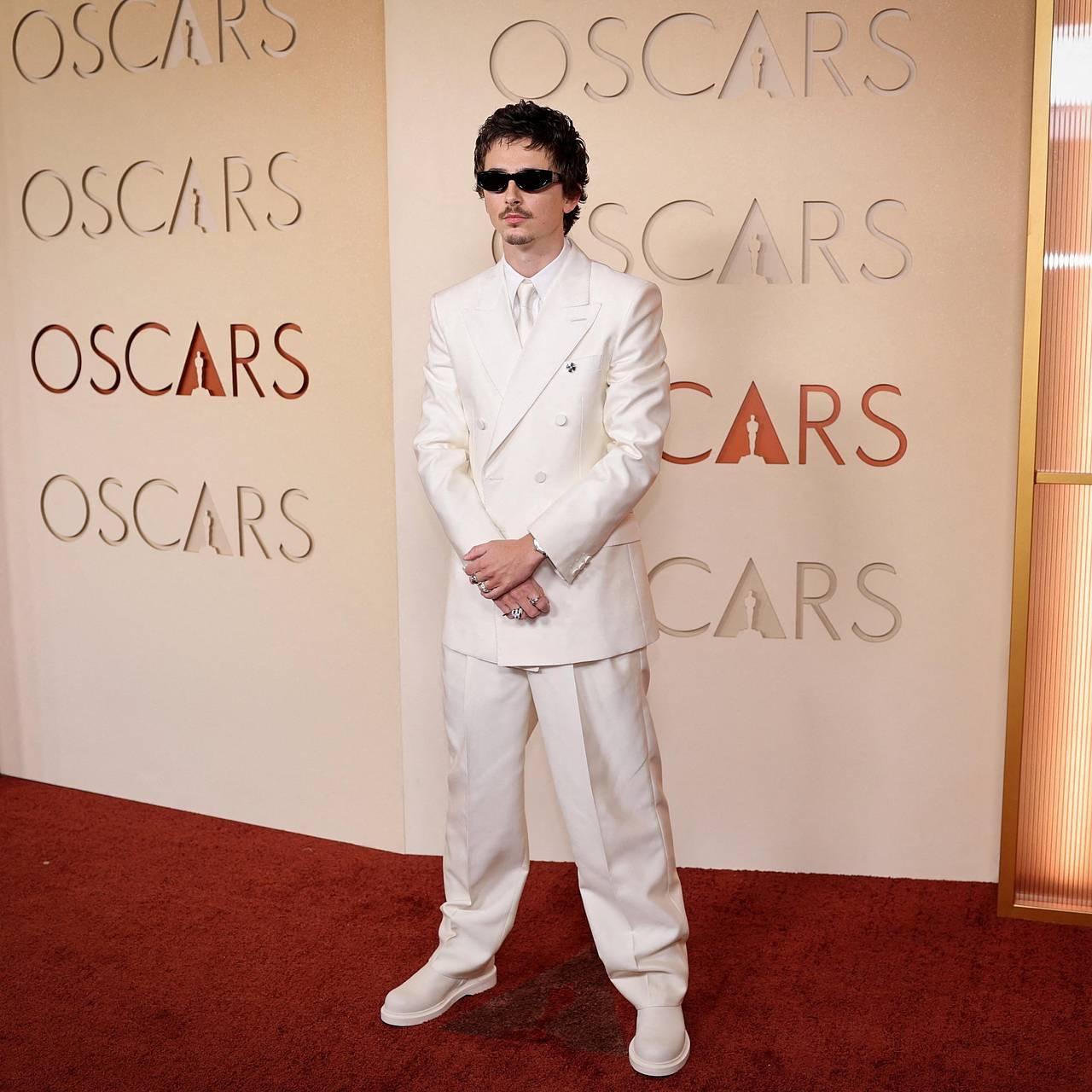 Наряд угодившего в скандал Тимоти Шаламе назвали самым худшим на &laquo;Оскаре&raquo;