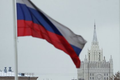 Премьеры Канады и Британии пообещали давить на Россию