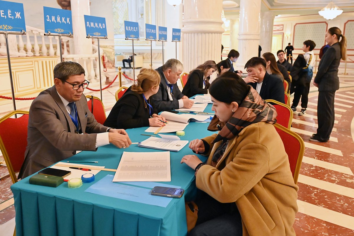 Избирательный участок № 228 для проведения референдума по принятию новой конституции, Астана, Казахстан, 15 марта 2026 года