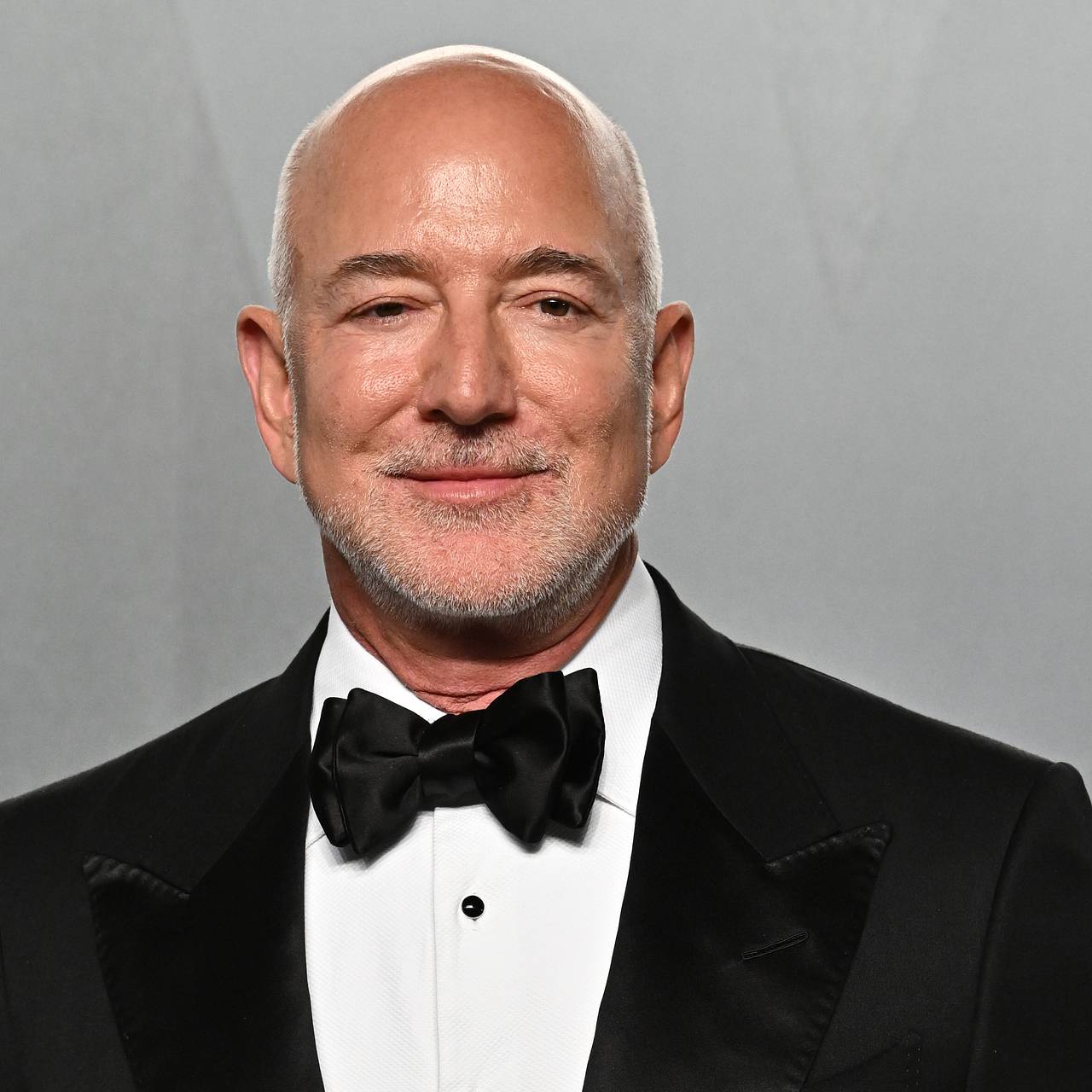 Собчак оценила внешность миллиардера Безоса на фото с афтепати &laquo;Оскара&raquo;