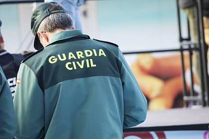 Пассажиры отказались переплачивать за багаж, нагло вломились в самолет и попались