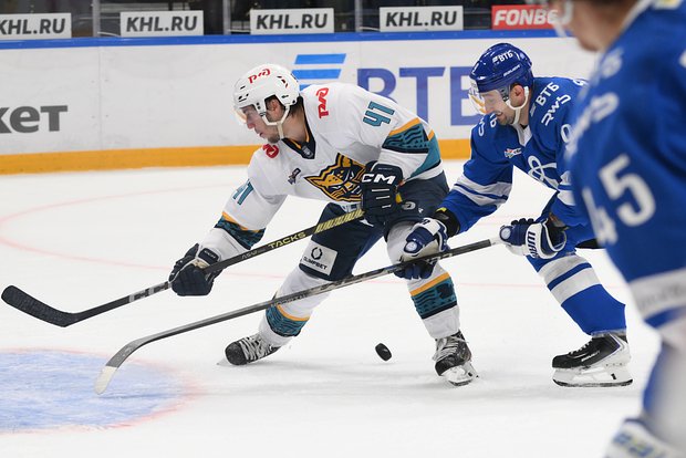 Уилл Биттен (слева)