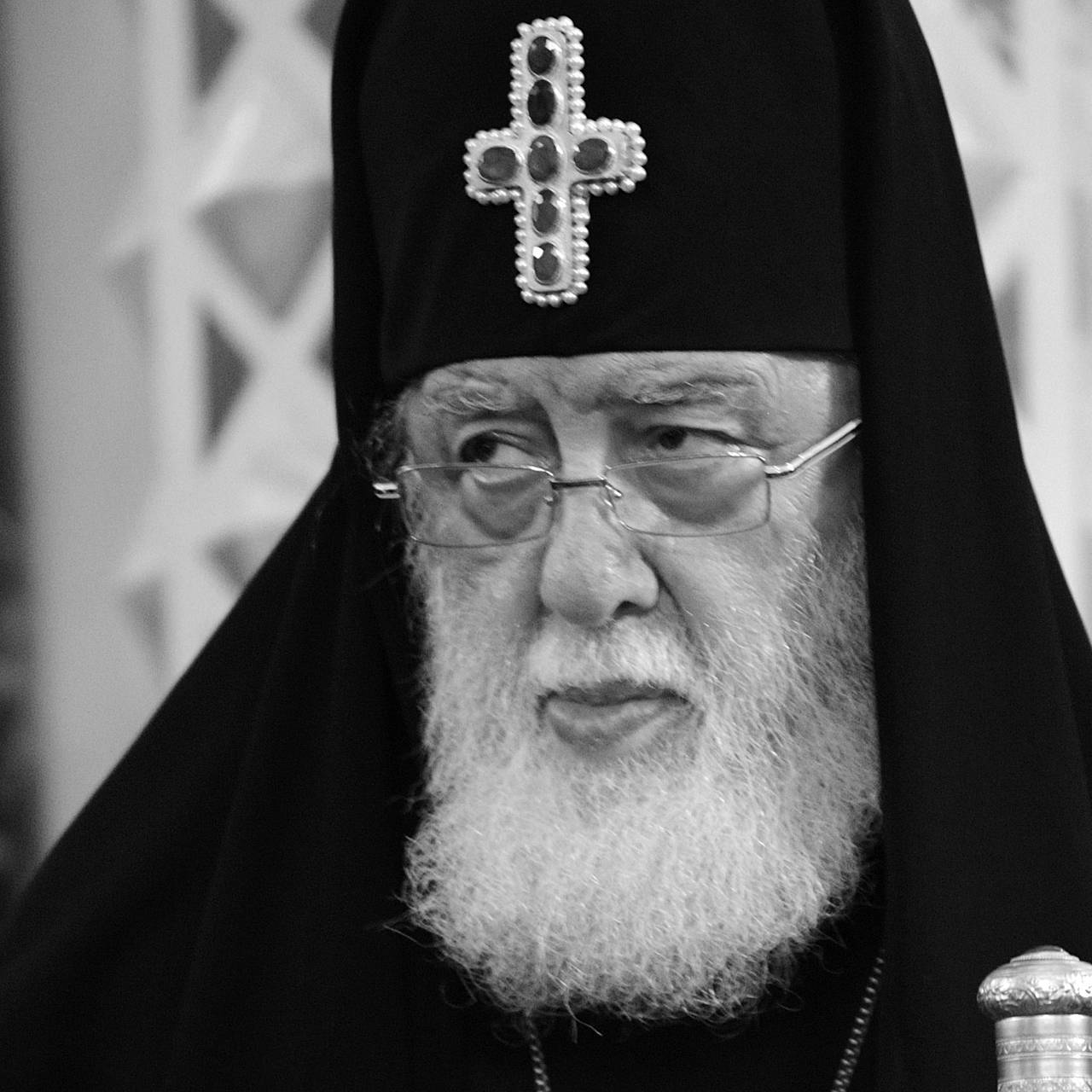 Названа причина смерти патриарха Илии II