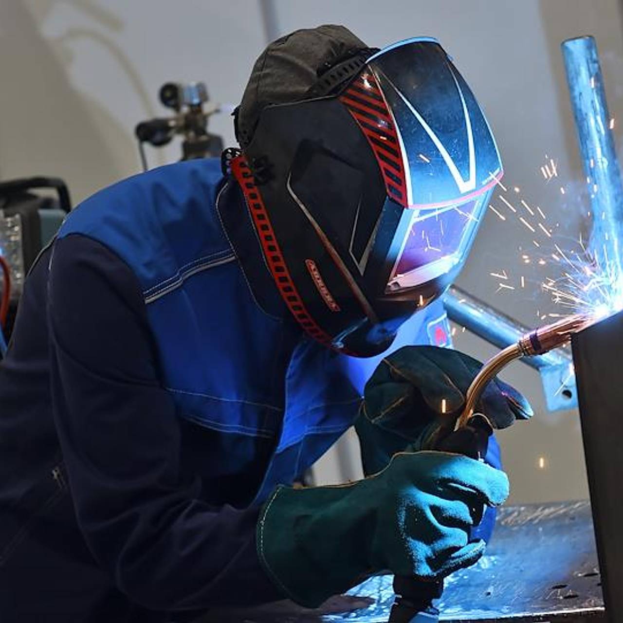 В России определили сферы с наиболее острым дефицитом кадров