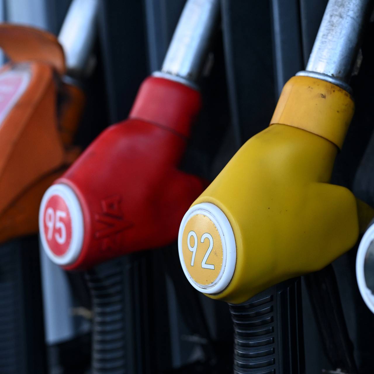 Цены на бензин в России перешли к снижению